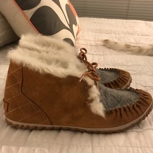 Sorel Out N About Moc